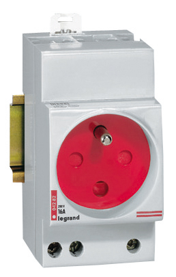 Розетка на DIN-рейку 2К+3 с ключом Leg 004282